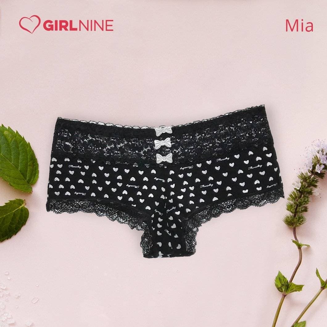 Mia