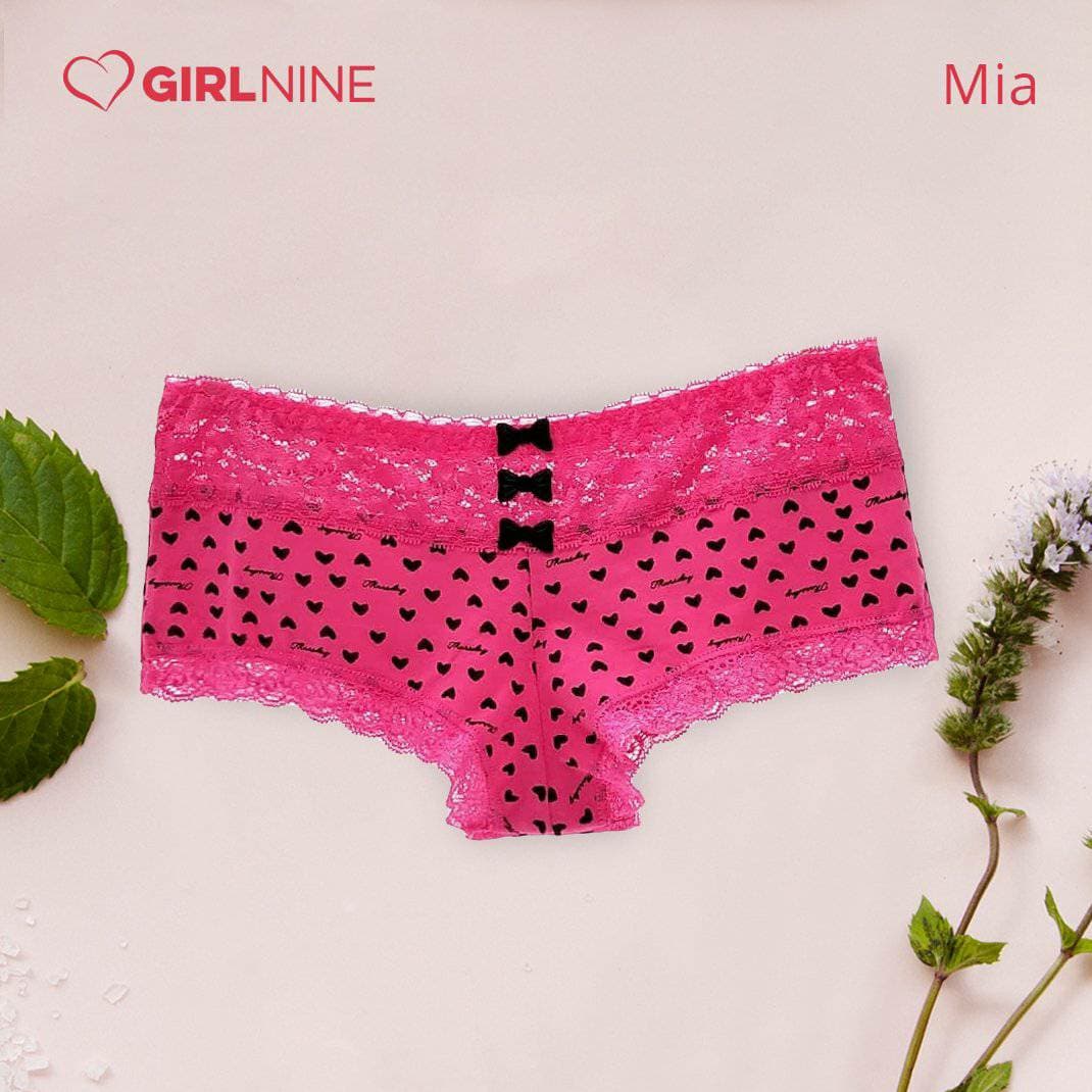 Mia