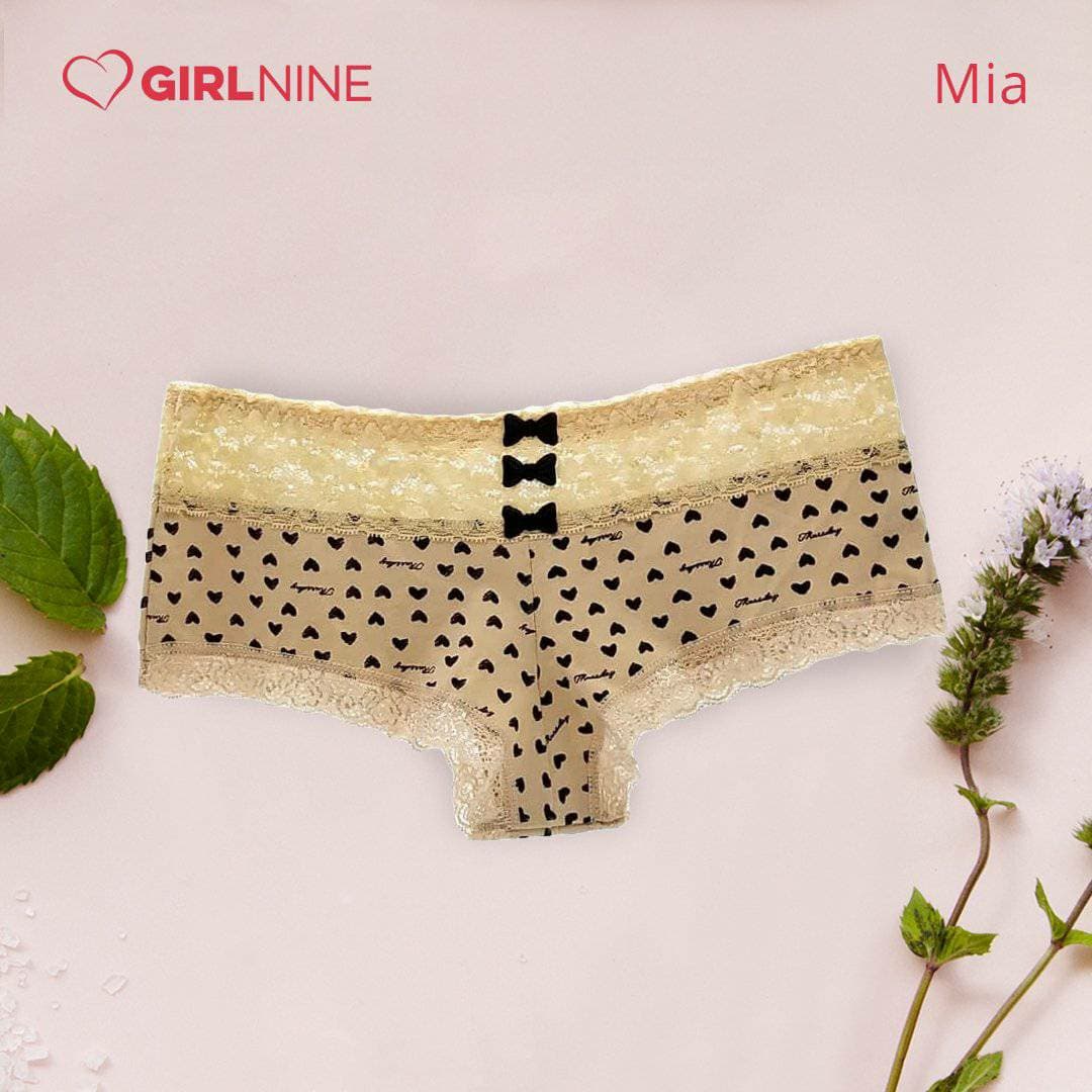 Mia