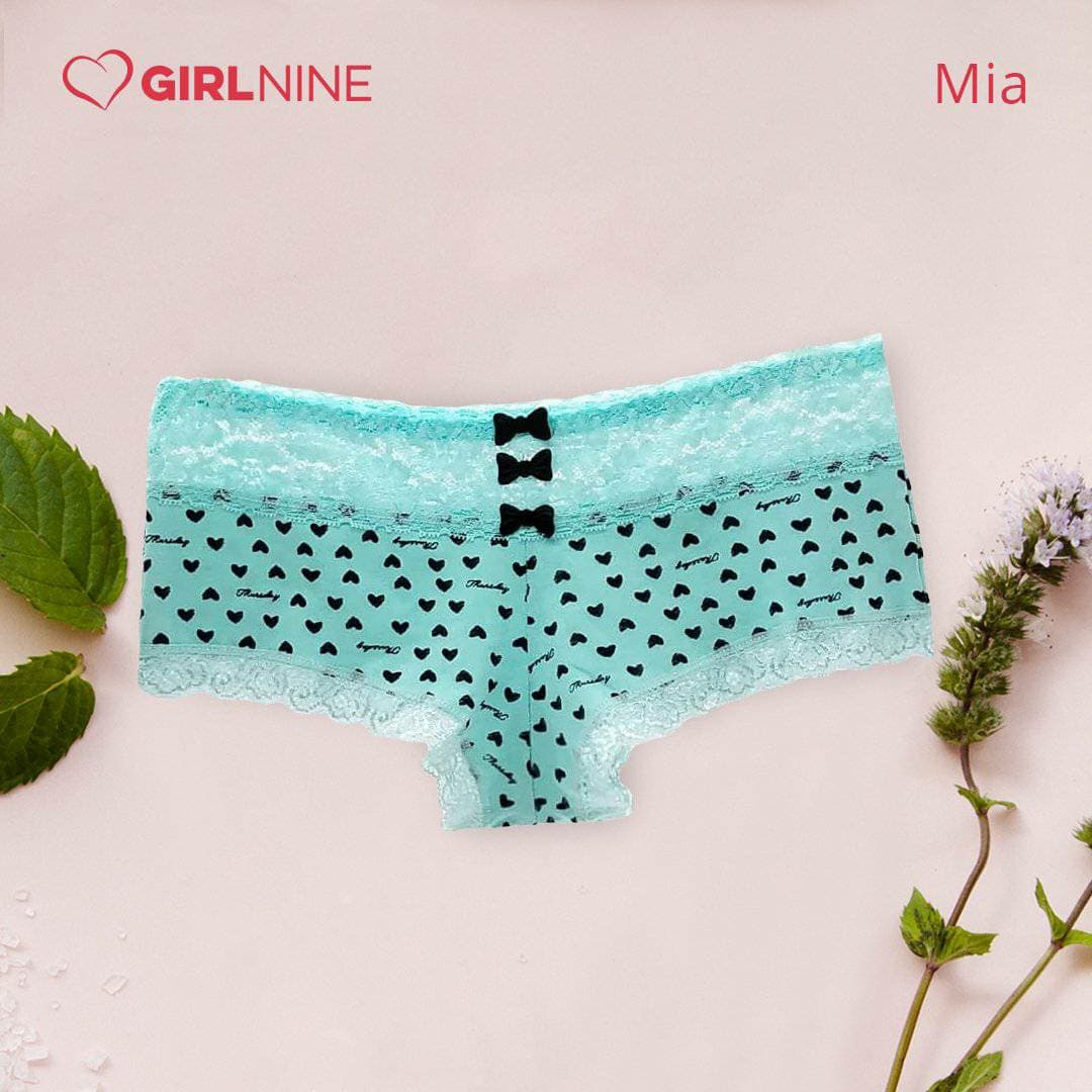 Mia